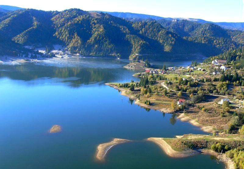 colibita-lac-panorama.jpg